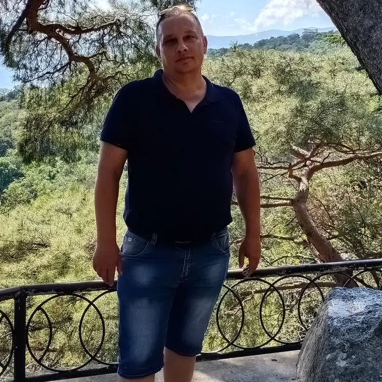 Я Вадим, 50, из Севастополя, ищу знакомство для регулярного секса