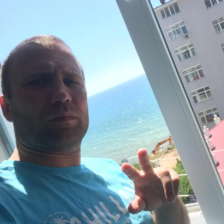 Я Вадим, 36, из Мулина, ищу знакомство для общения