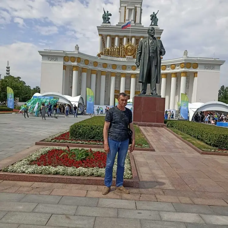 Я Валера, 61, знакомлюсь для приятного времяпровождения в Волгограде