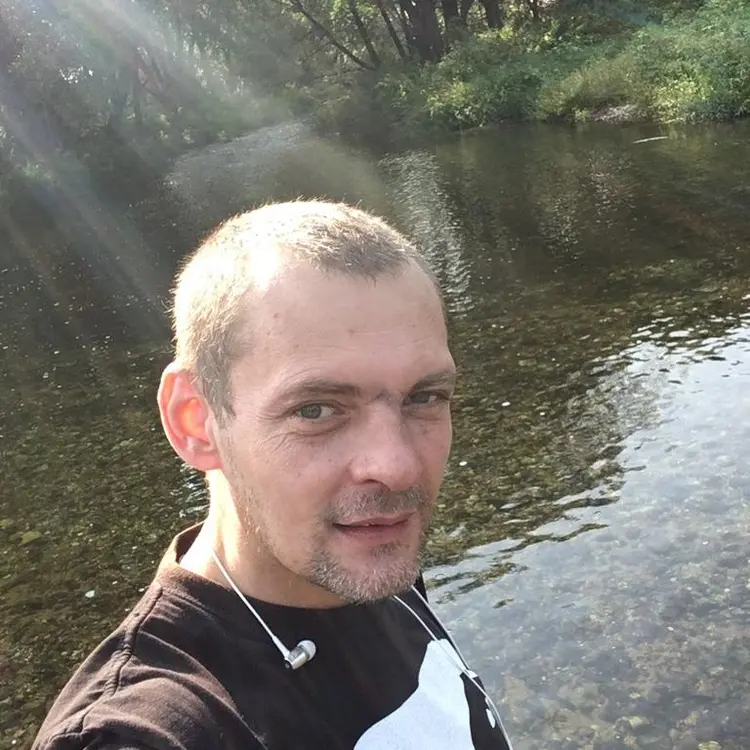 Я Андрей, 48, из Москвы, ищу знакомство для регулярного секса