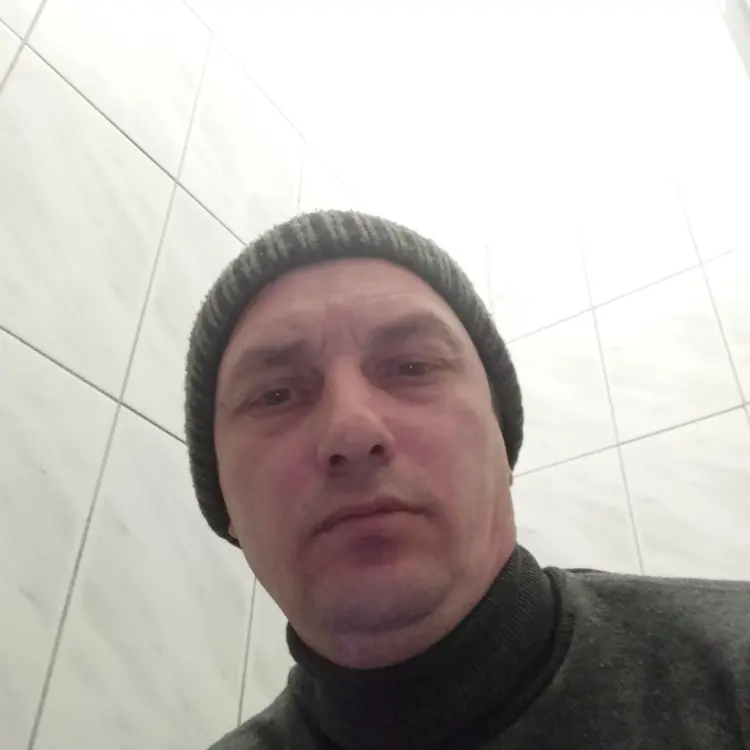 Мы Миша, 39, знакомлюсь для дружбы в Новосибирске
