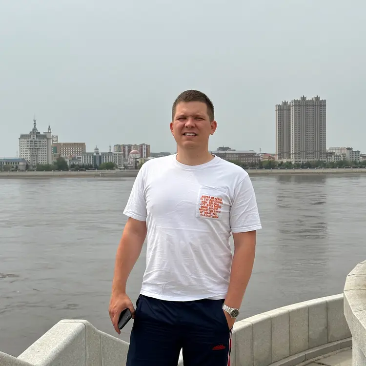 Я Илья, 26, из Уссурийска, ищу знакомство для дружбы