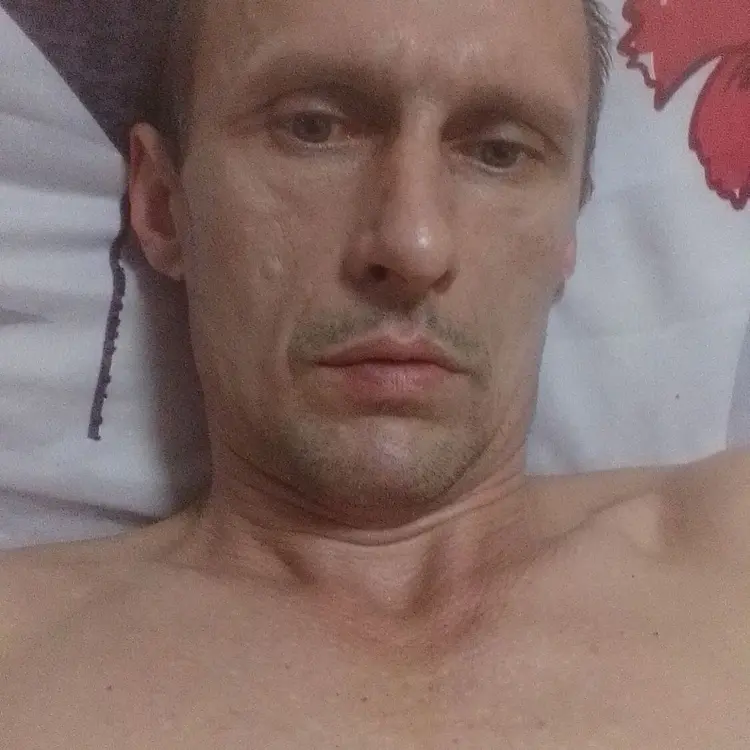Я Иван, 36, из Воткинска, ищу знакомство для секса на одну ночь