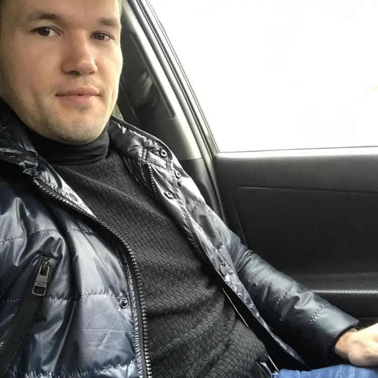 Я Антон, 35, знакомлюсь для регулярного секса в Перми