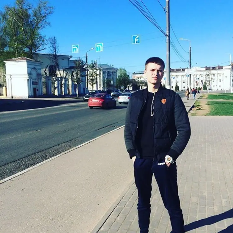 Я Дмитрий, 27, из Астрахани, ищу знакомство для регулярного секса