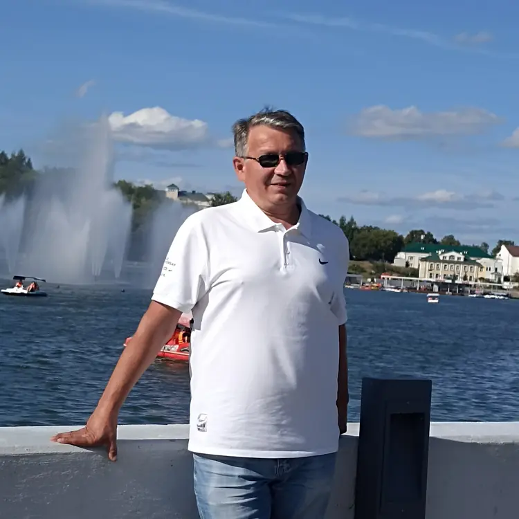 Я Владимир, 51, из Чебоксар, ищу знакомство для регулярного секса