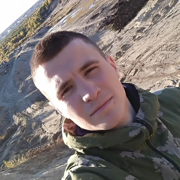 Я Ярослав, 29, знакомлюсь для приятного времяпровождения в Нягани