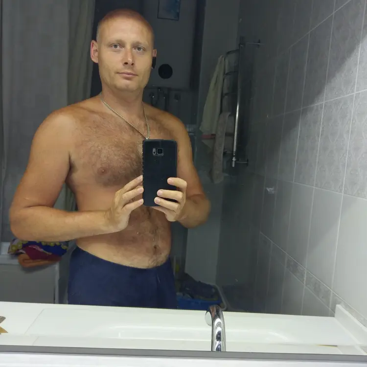 Я Алексей, 41, знакомлюсь для общения в Новосибирске