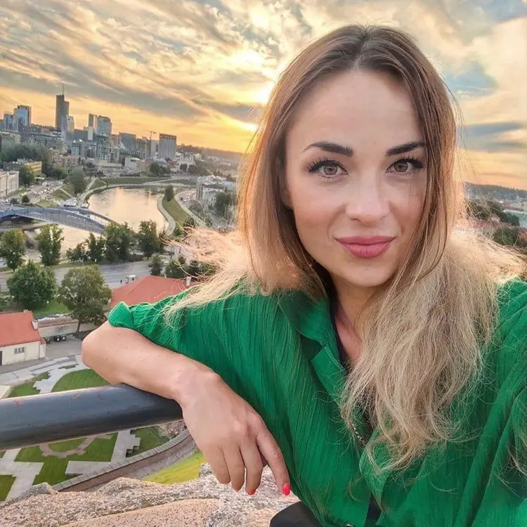 Я Вика, 23, знакомлюсь для секса на одну ночь в Челябинске