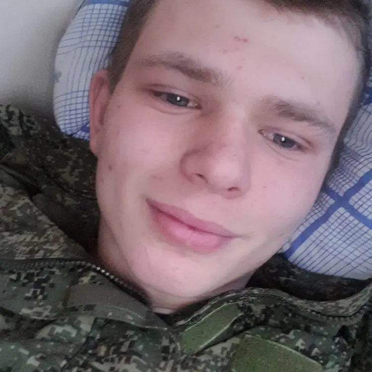 Я Андрей Лет, 23, из Саратова, ищу знакомство для секса на одну ночь