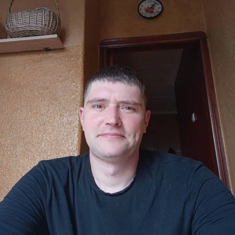 Алексей из Киева, мне 37, познакомлюсь для регулярного секса