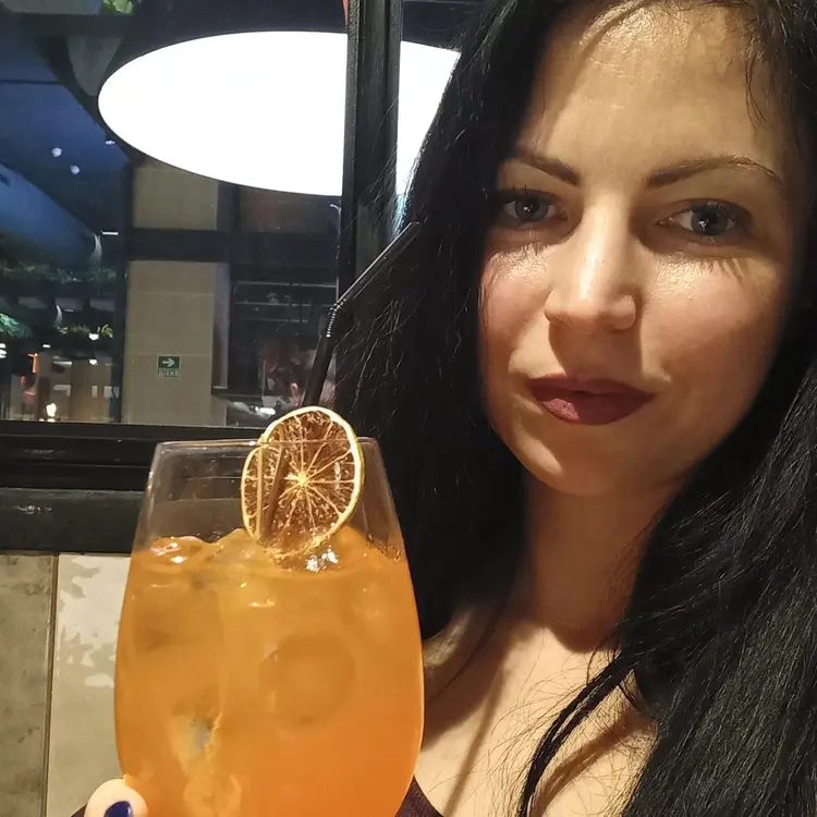 Я Маргарита, 29, знакомлюсь для дружбы в Одессе