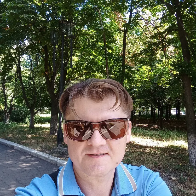 Я Vasek, 42, из Горловки, ищу знакомство для регулярного секса