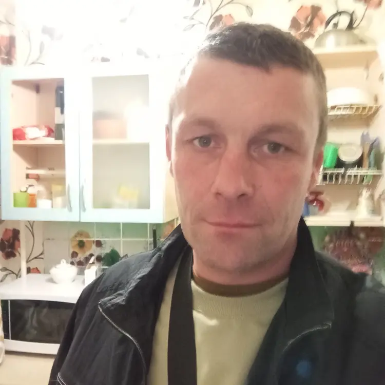 Я Сергей, 37, знакомлюсь для регулярного секса в Сыктывкаре