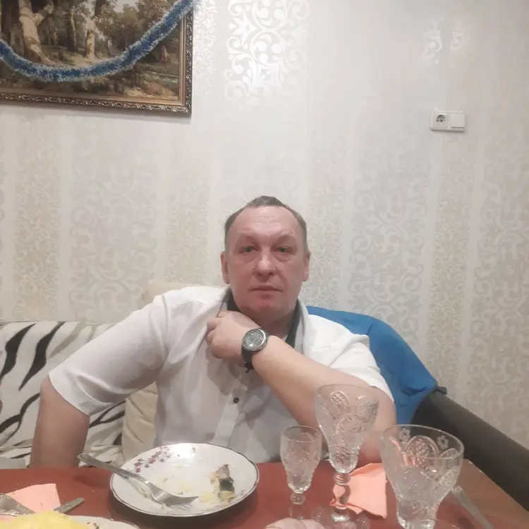 Сергей из Минска, ищу на сайте секс на одну ночь