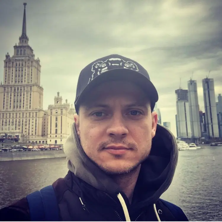 Я Дмитрий, 31, из Ярославля, ищу знакомство для приятного времяпровождения