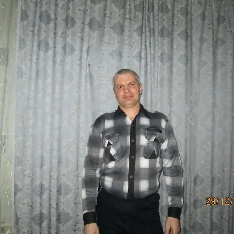 Олег из Братска, мне 47, познакомлюсь для секса на одну ночь