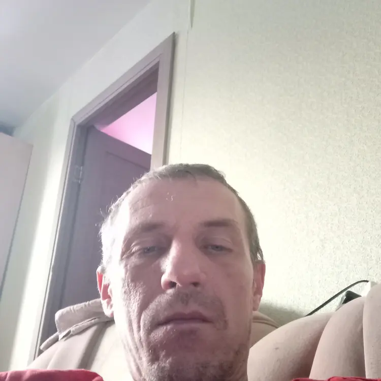 Я Александр, 44, знакомлюсь для регулярного секса в Новосибирске