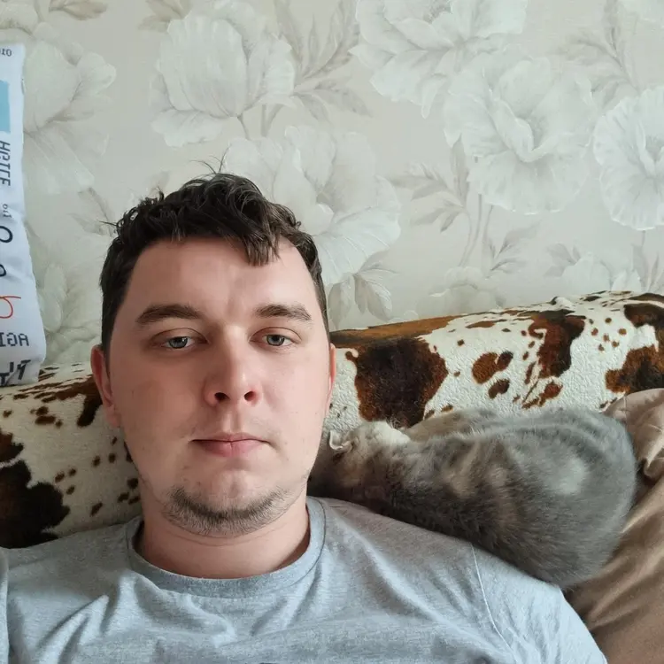 Я Антон, 25, знакомлюсь для приятного времяпровождения в Смоленске