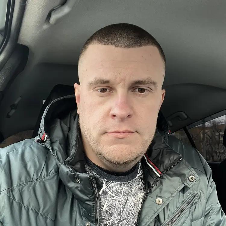 Я Дмитрий, 31, из Владивостока, ищу знакомство для постоянных отношений