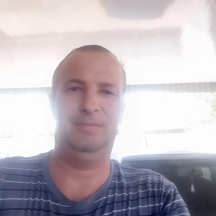 Я Виталя, 47, знакомлюсь для регулярного секса в Краснодаре