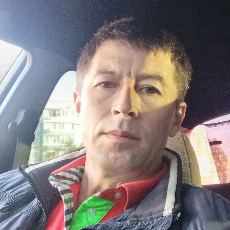 Я Дима, 43, из Каменского, ищу знакомство для регулярного секса