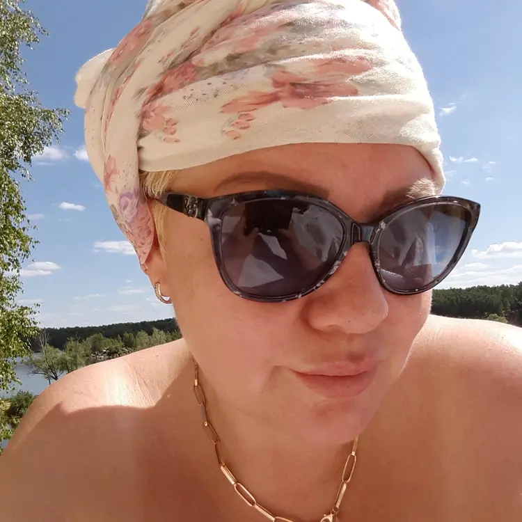 Ирина из Волгограда, ищу на сайте регулярный секс