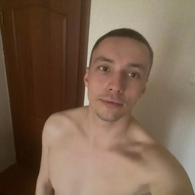 Я Артем, 27, из Витебска, ищу знакомство для открытые отношения