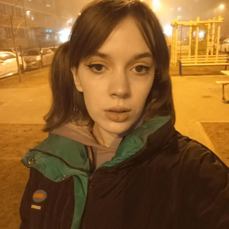 Я Алина, 20, из Краснодара, ищу знакомство для приятного времяпровождения