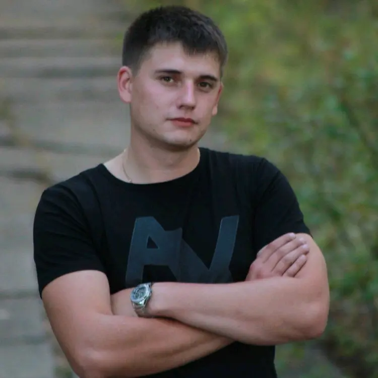 Даниил из Краснотурьинска, мне 22, познакомлюсь для регулярного секса