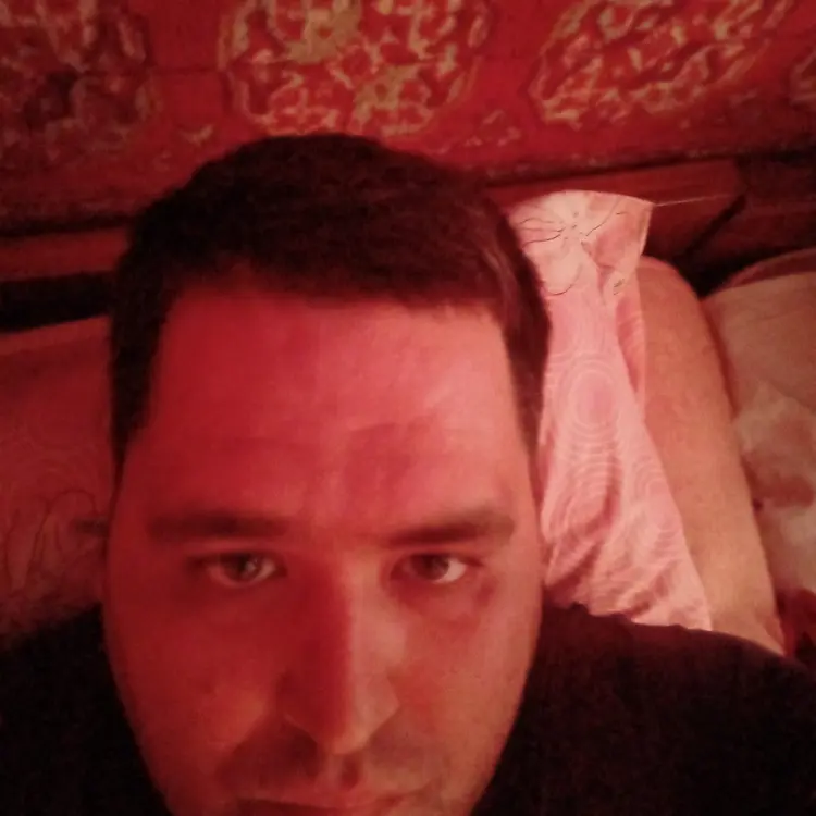 Я Игорь, 41, знакомлюсь для регулярного секса в Торецке