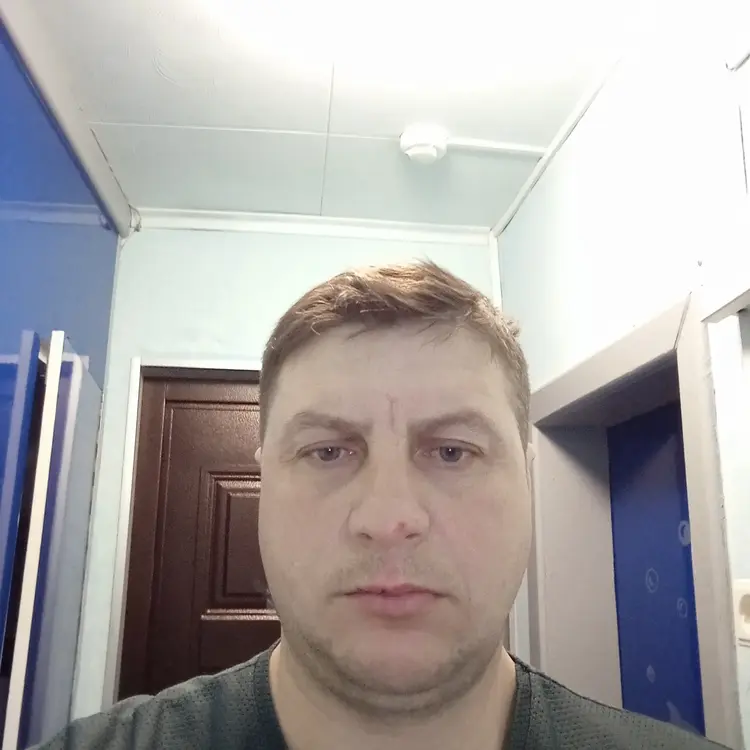 Я Сергей, 44, знакомлюсь для секса на одну ночь в Озерске