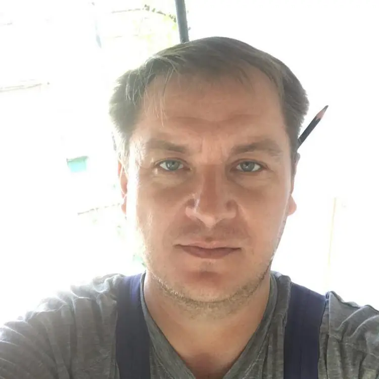 Я Игорь, 44, знакомлюсь для секса на одну ночь в Георгиевске